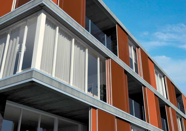 Paneles deslizantes con tejido de protección solar